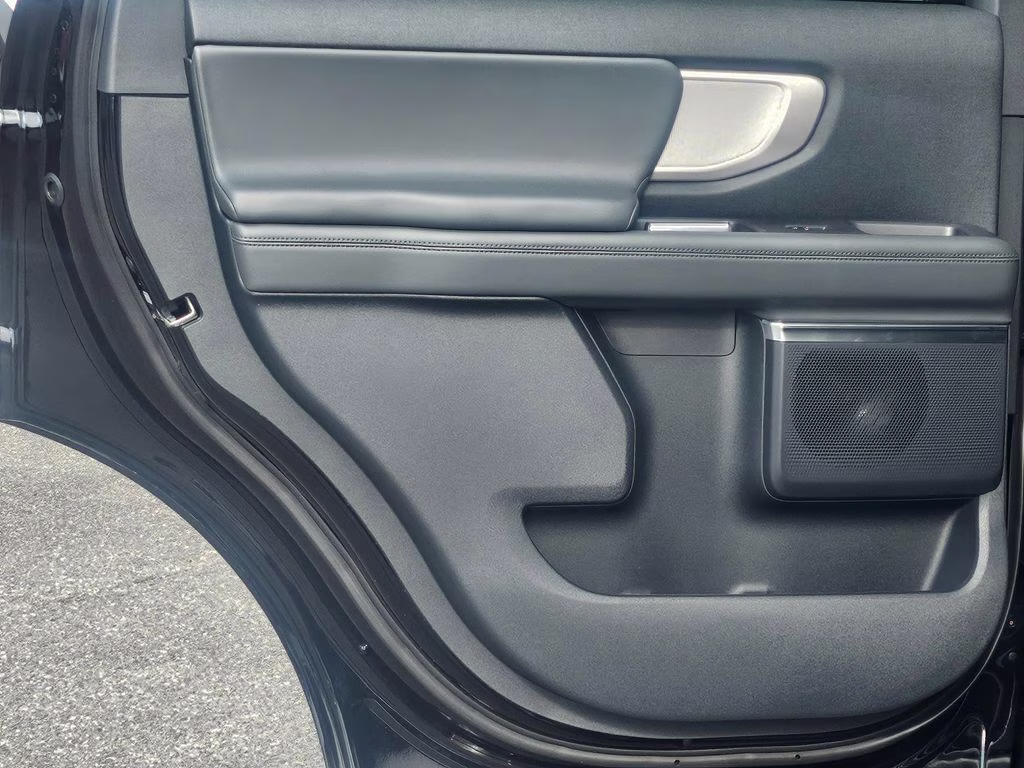 2026 Agate Black Metallic Ford Expedition Active RWD SUV
