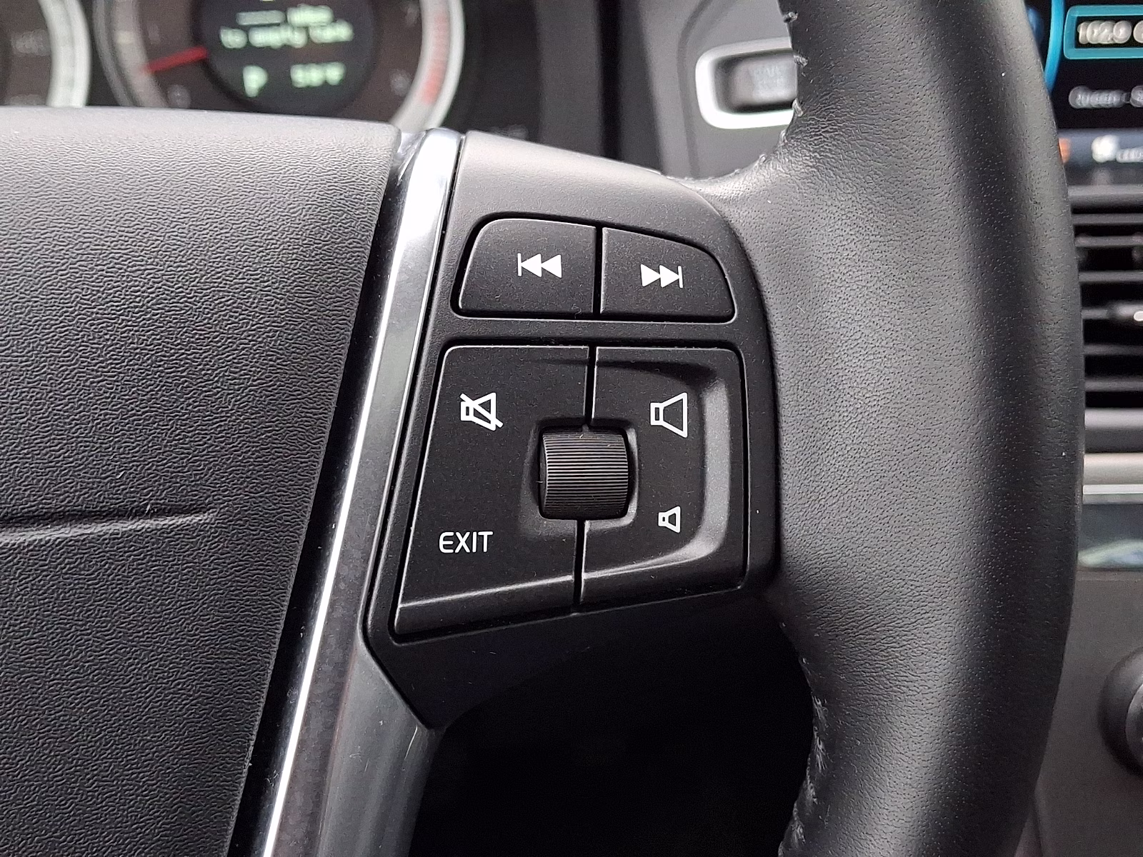 2013 Caspian Blue Metallic - 498 Volvo XC60 3.2 FWD