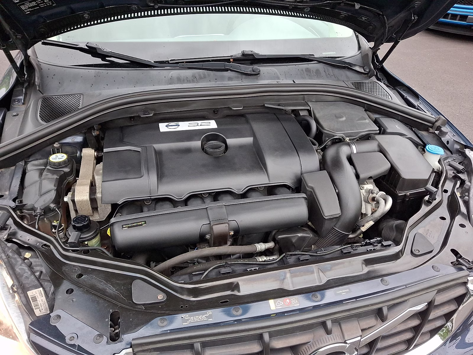 2013 Caspian Blue Metallic - 498 Volvo XC60 3.2 FWD