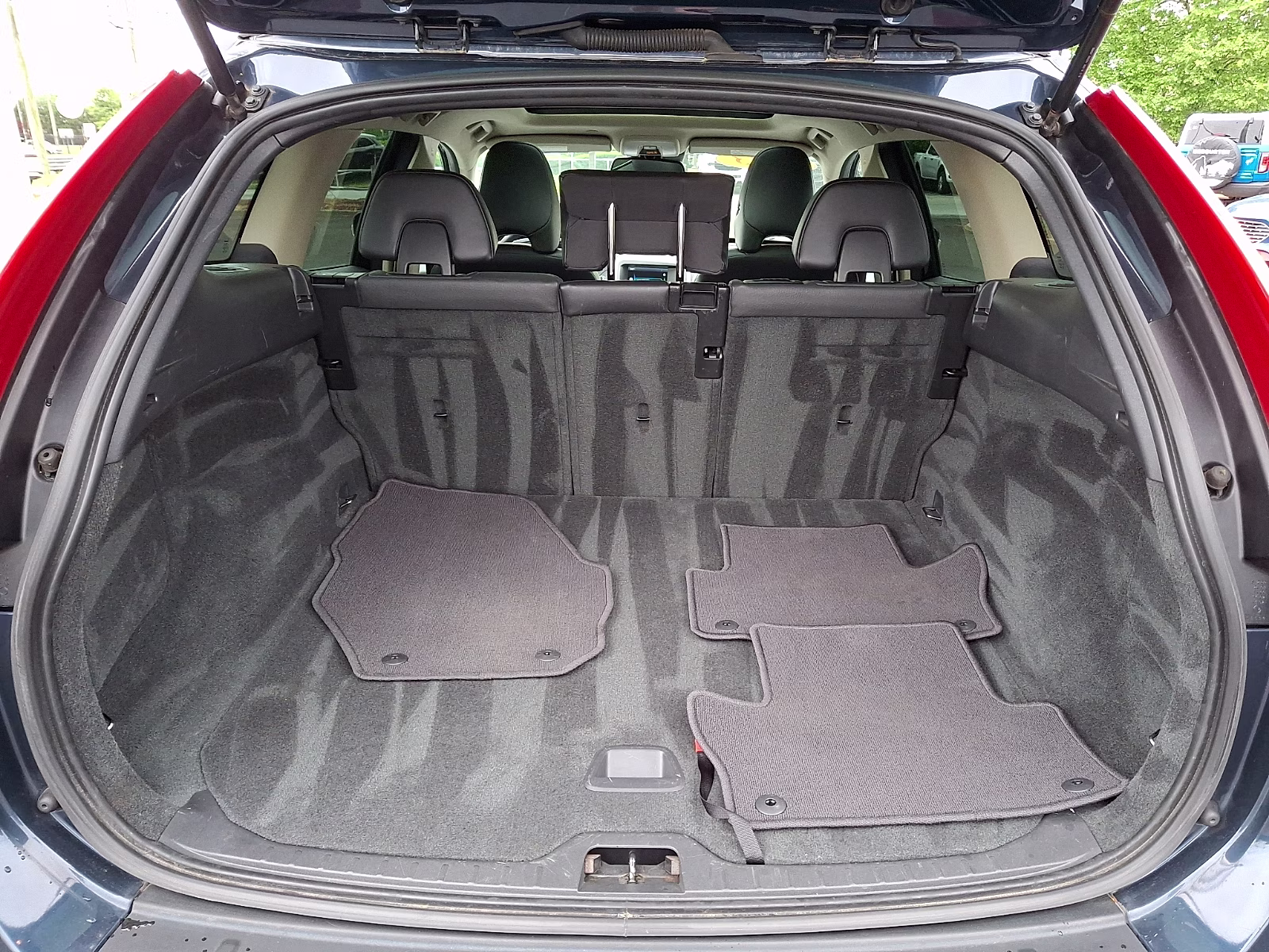 2013 Caspian Blue Metallic - 498 Volvo XC60 3.2 FWD
