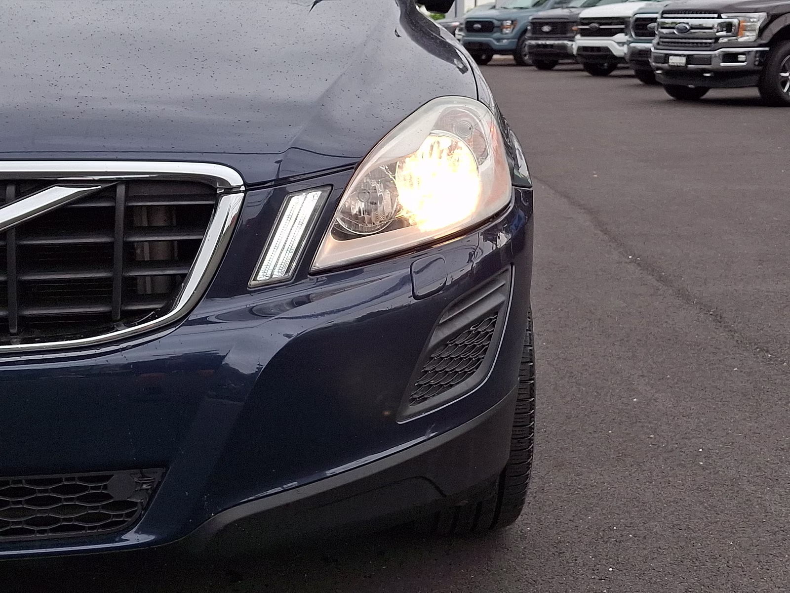 2013 Caspian Blue Metallic - 498 Volvo XC60 3.2 FWD