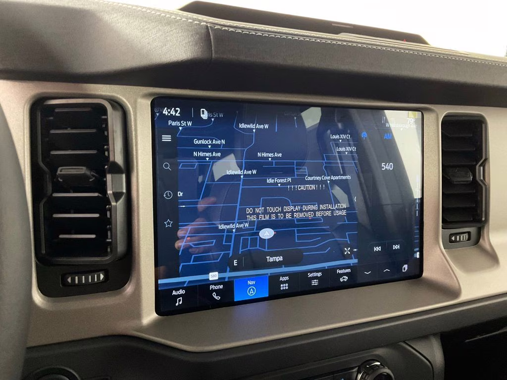 2026 Avalanche Ford Bronco Outer Banks 4X4 SUV