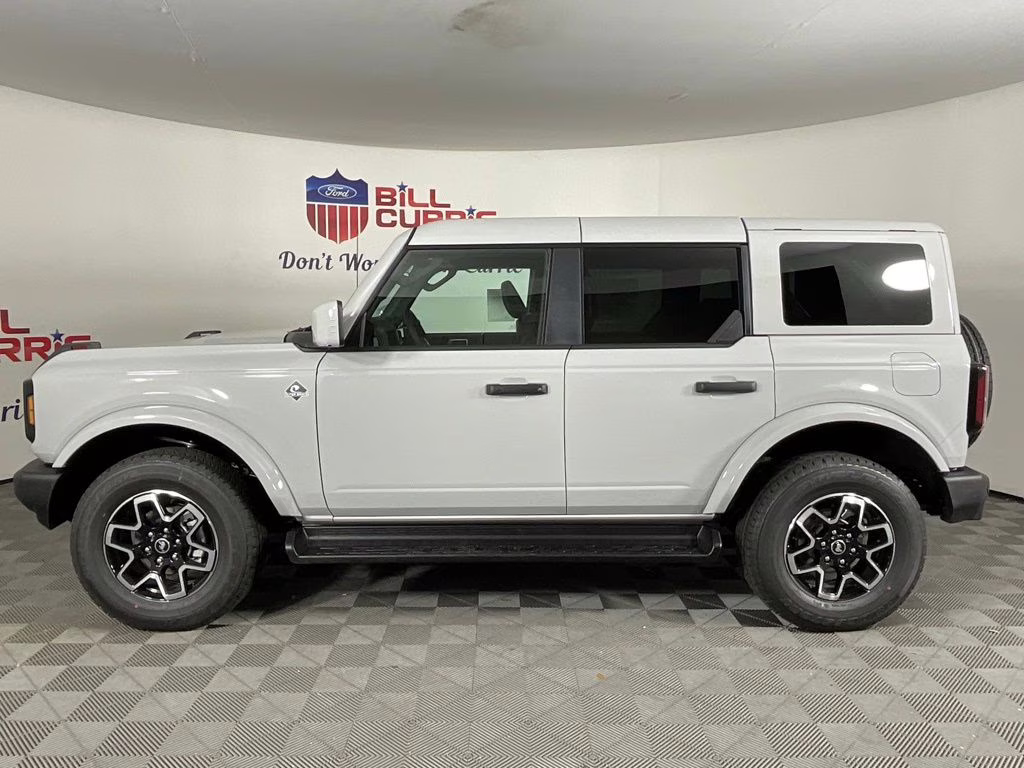 2026 Avalanche Ford Bronco Outer Banks 4X4 SUV