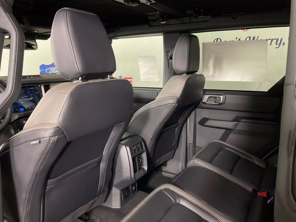 2026 Desert Sand Ford Bronco Outer Banks 4X4 SUV