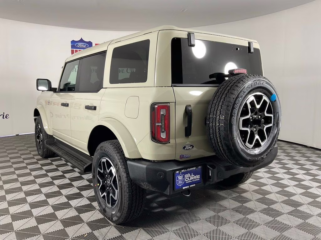 2026 Desert Sand Ford Bronco Outer Banks 4X4 SUV