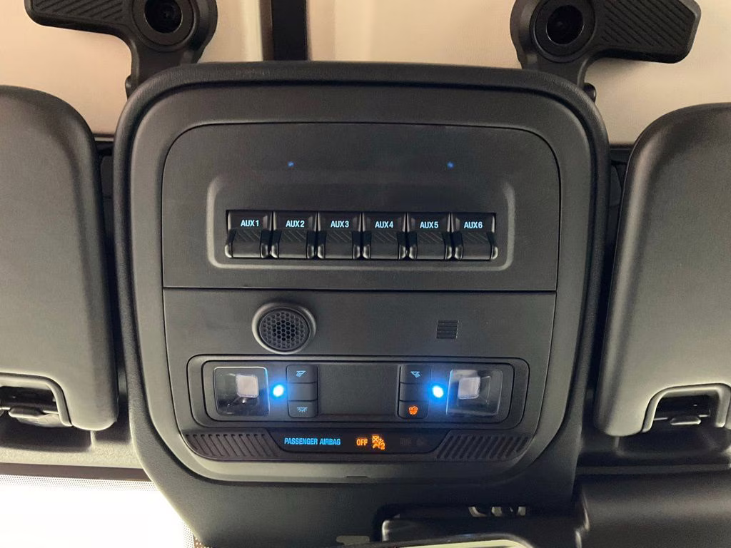 2026 Oxford White Ford Bronco Badlands 4X4 SUV