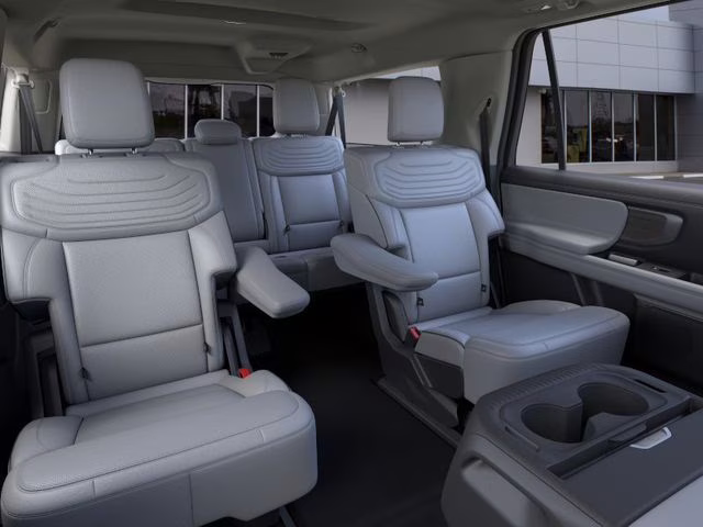 2026 Star White Metallic Tri-Coat Ford Expedition Max Platinum 4X4 SUV