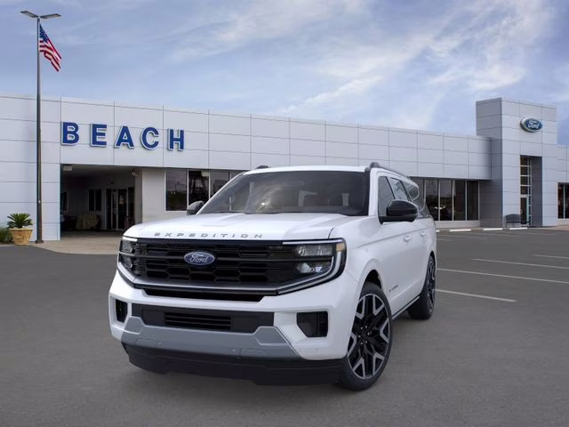 2026 Star White Metallic Tri-Coat Ford Expedition Max Platinum 4X4 SUV