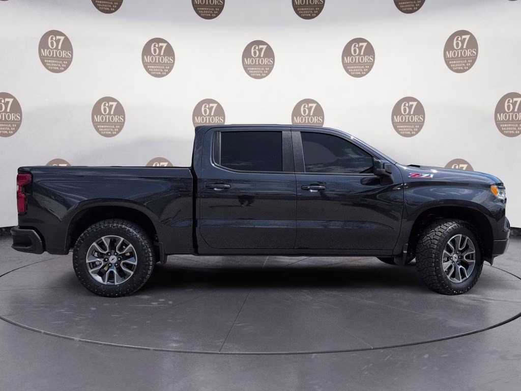 2022 Dark Ash Metallic Chevrolet Silverado 1500 RST 4X4 Truck
