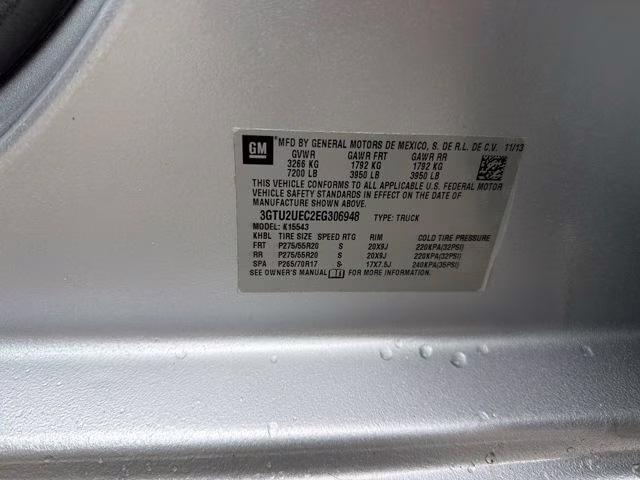 2014 Quicksilver Metallic GMC Sierra 1500 SLE 4X4 Truck