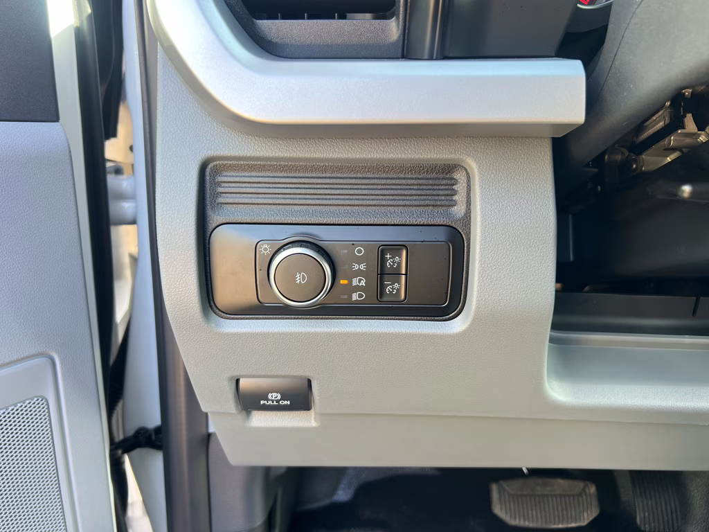 2026 Oxford White Ford Super Duty F-350 DRW XL 4X4 Truck