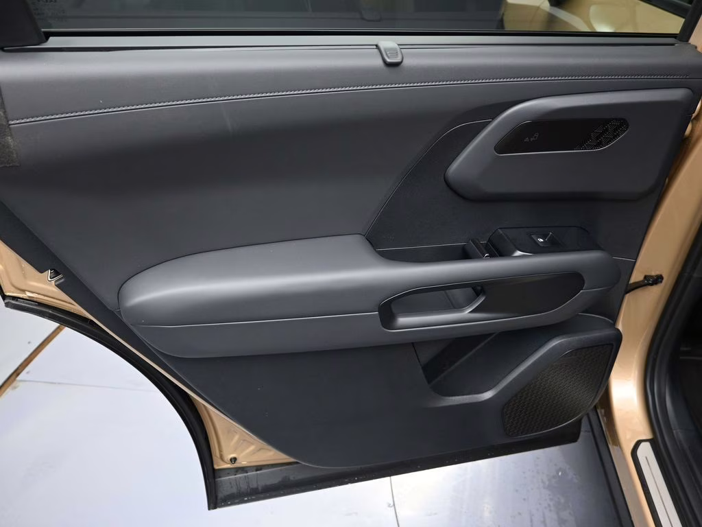 2027 Terrain Brown Kia Telluride Hybrid X-Line SX AWD SUV