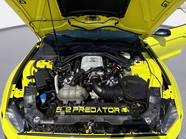 2021 Yellow Ford Mustang Shelby GT500 RWD Coupe
