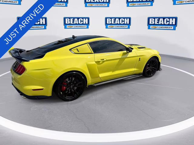 2021 Yellow Ford Mustang Shelby GT500 RWD Coupe