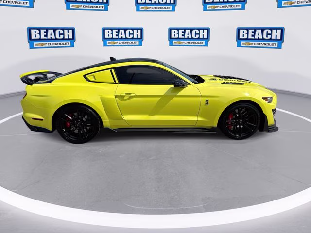 2021 Yellow Ford Mustang Shelby GT500 RWD Coupe