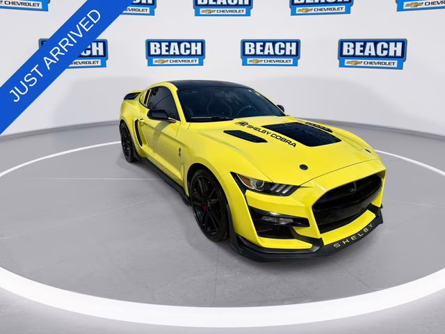 2021 Yellow Ford Mustang Shelby GT500 RWD Coupe