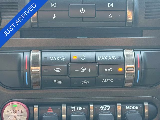 2021 Yellow Ford Mustang Shelby GT500 RWD Coupe