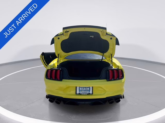 2021 Yellow Ford Mustang Shelby GT500 RWD Coupe