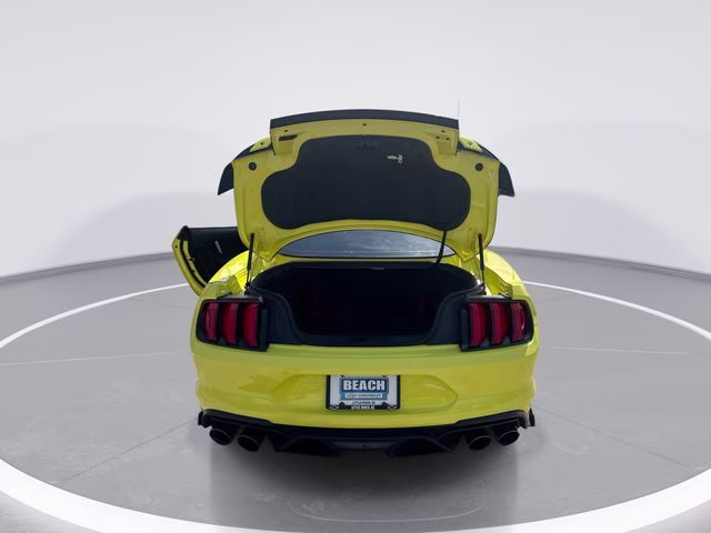 2021 Yellow Ford Mustang Shelby GT500 RWD Coupe