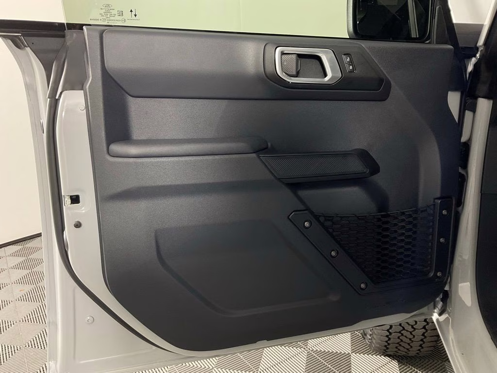 2026 Avalanche Ford Bronco Base 4X4 SUV