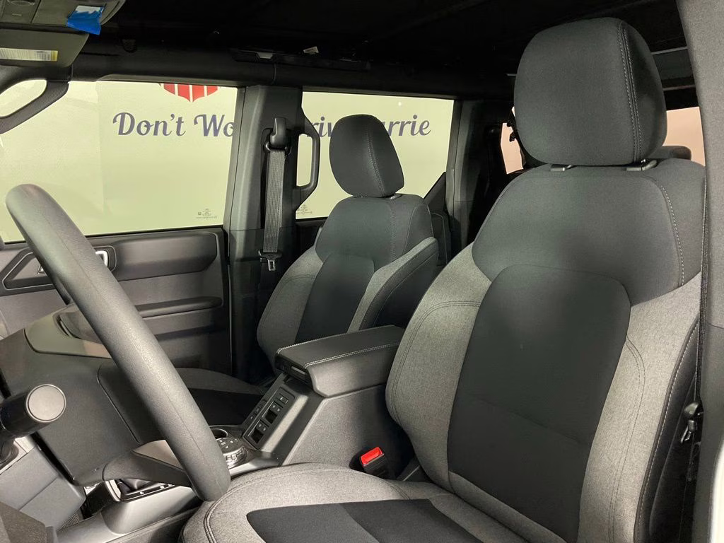 2026 Avalanche Ford Bronco Base 4X4 SUV