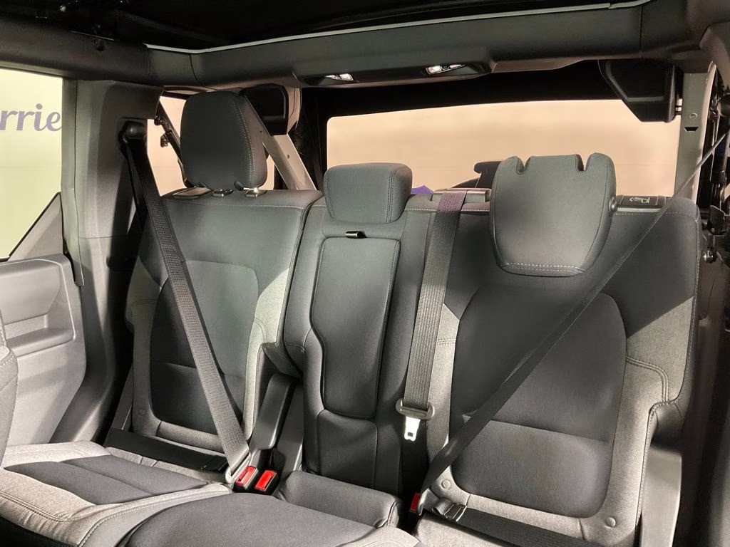 2026 Avalanche Ford Bronco Base 4X4 SUV