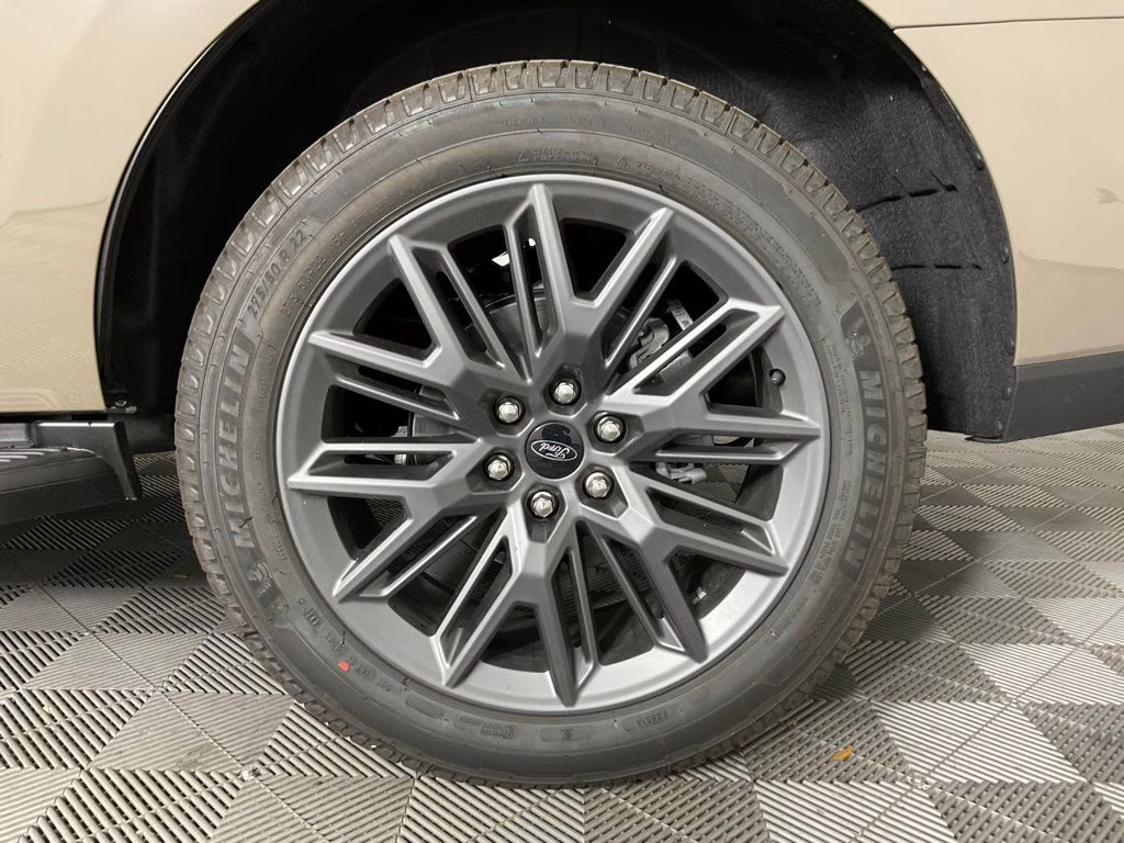 2026 Gray Ford Expedition Platinum 4X4 SUV