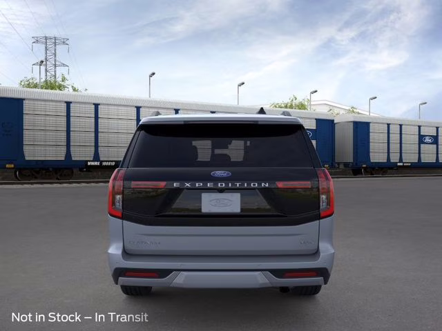 2026 Glacier Gray Metallic Tri-Coat Ford Expedition Max Platinum 4X4 SUV