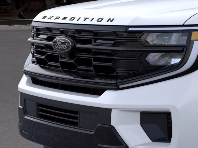 2026 Star White Metallic Tri-Coat Ford Expedition Max Platinum 4X4 SUV