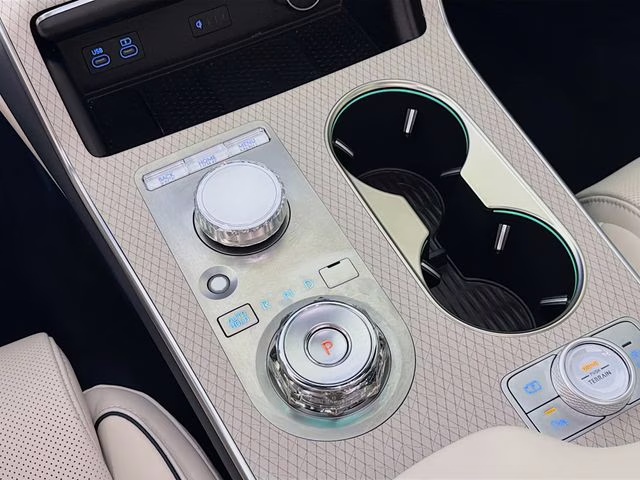 2026 White Genesis GV80 3.5T Prestige AWD SUV