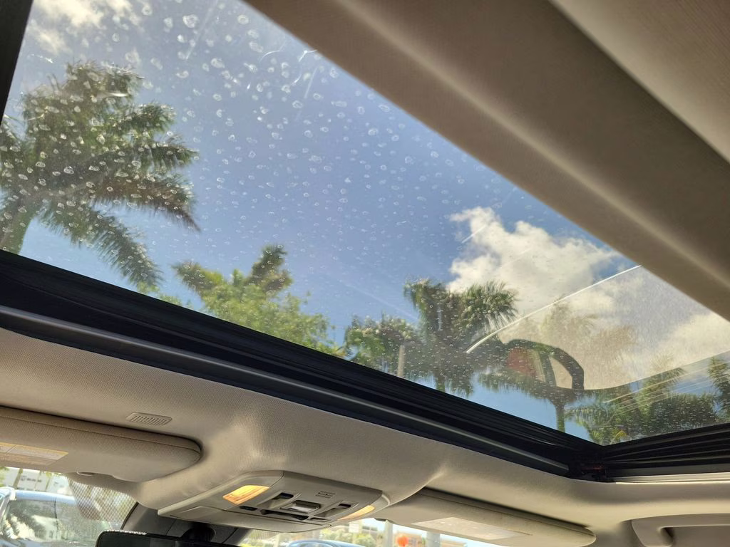 2022 Pearl Toyota Highlander XLE AWD SUV