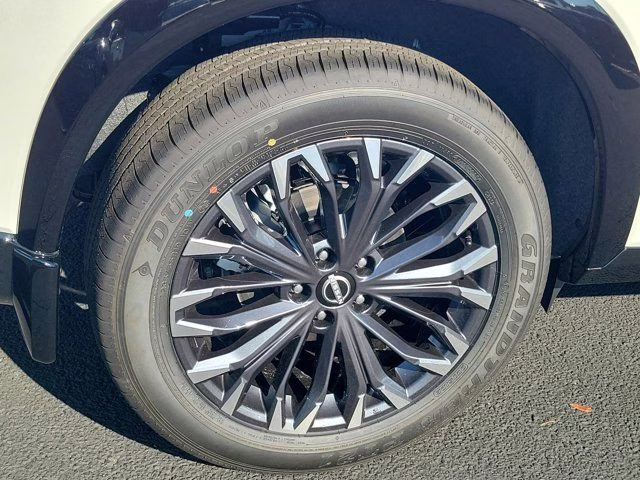 2026 White / Black Nissan Rogue Platinum AWD SUV