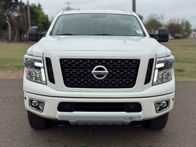2019 Pearl White Nissan Titan XD PRO-4X 4X4 Truck