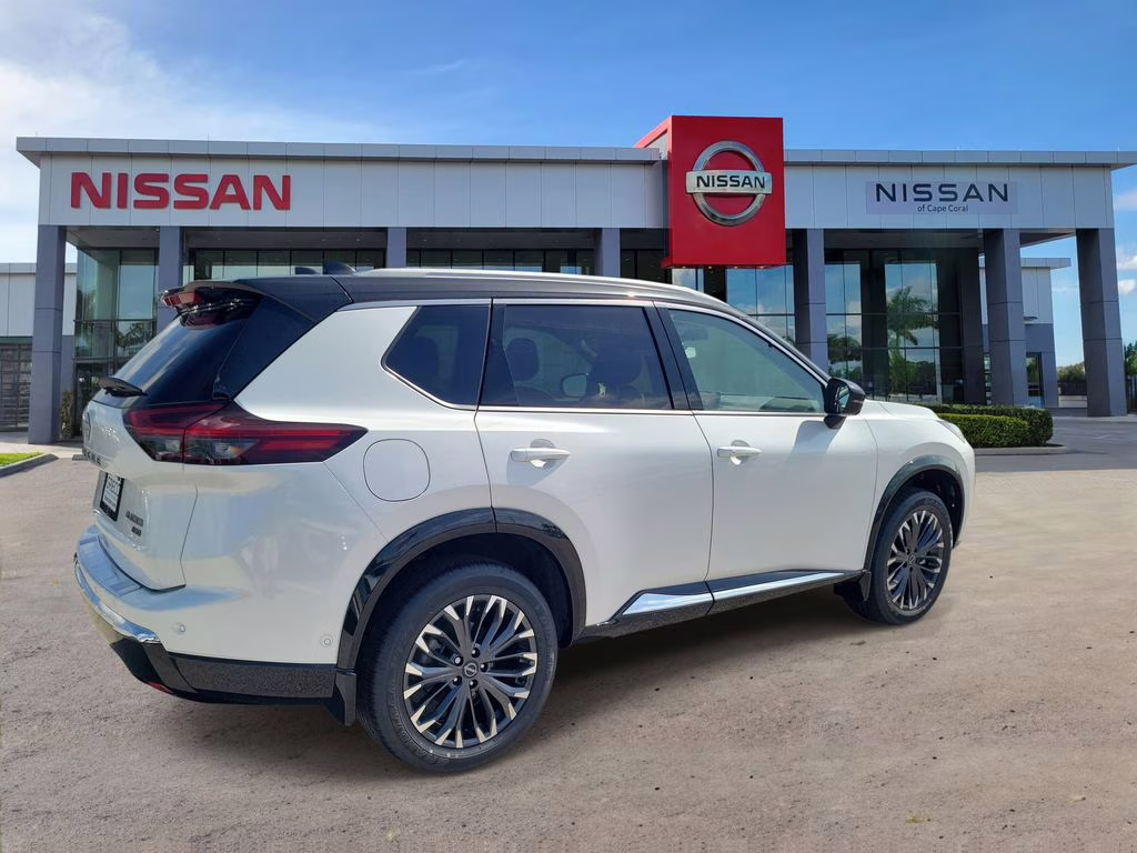 2026 Everest White Pearl/Super Black Nissan Rogue Platinum AWD SUV