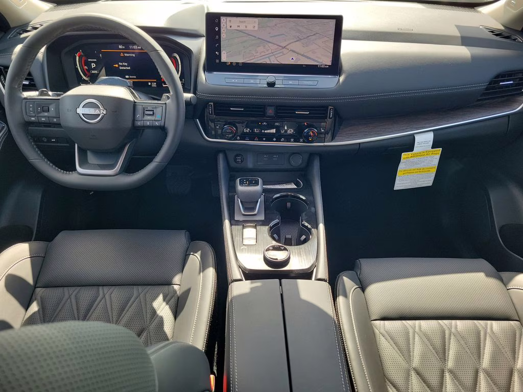 2026 Everest White Pearl/Super Black Nissan Rogue Platinum AWD SUV