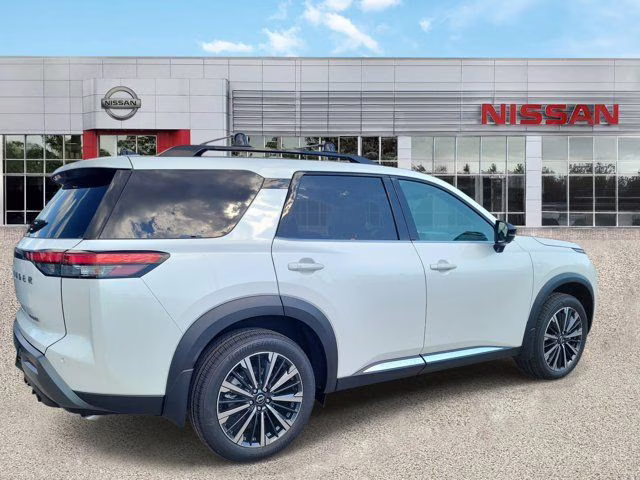 2026 Everest White Pearl Tricoat Nissan Pathfinder Platinum FWD SUV