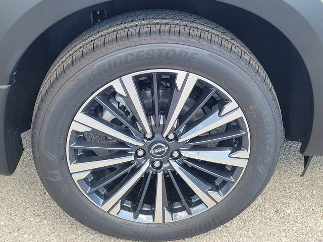 2026 Everest White Pearl Tricoat Nissan Pathfinder Platinum FWD SUV