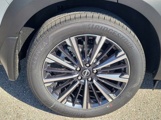 2026 Boulder Gray/Super Black Nissan Pathfinder Platinum FWD SUV