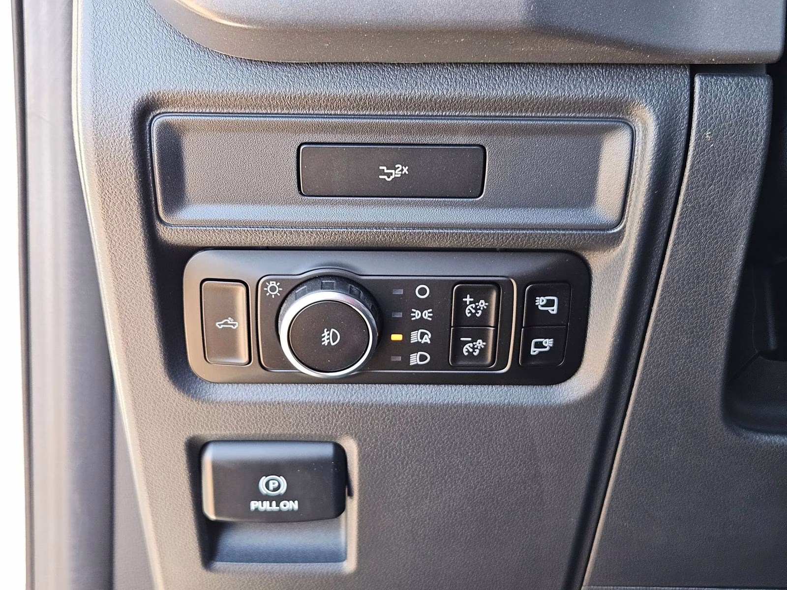 2026 Avalanche Ford F-150 XLT 4X4 Truck