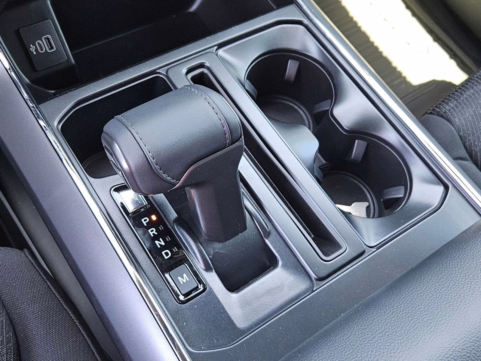 2026 Avalanche Ford F-150 XLT 4X4 Truck