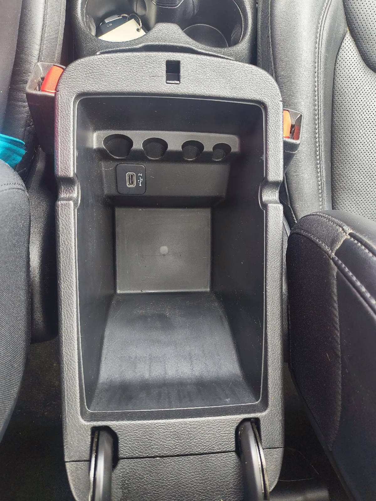 2021 Bright White Clearcoat Jeep Cherokee Limited 4X4 SUV