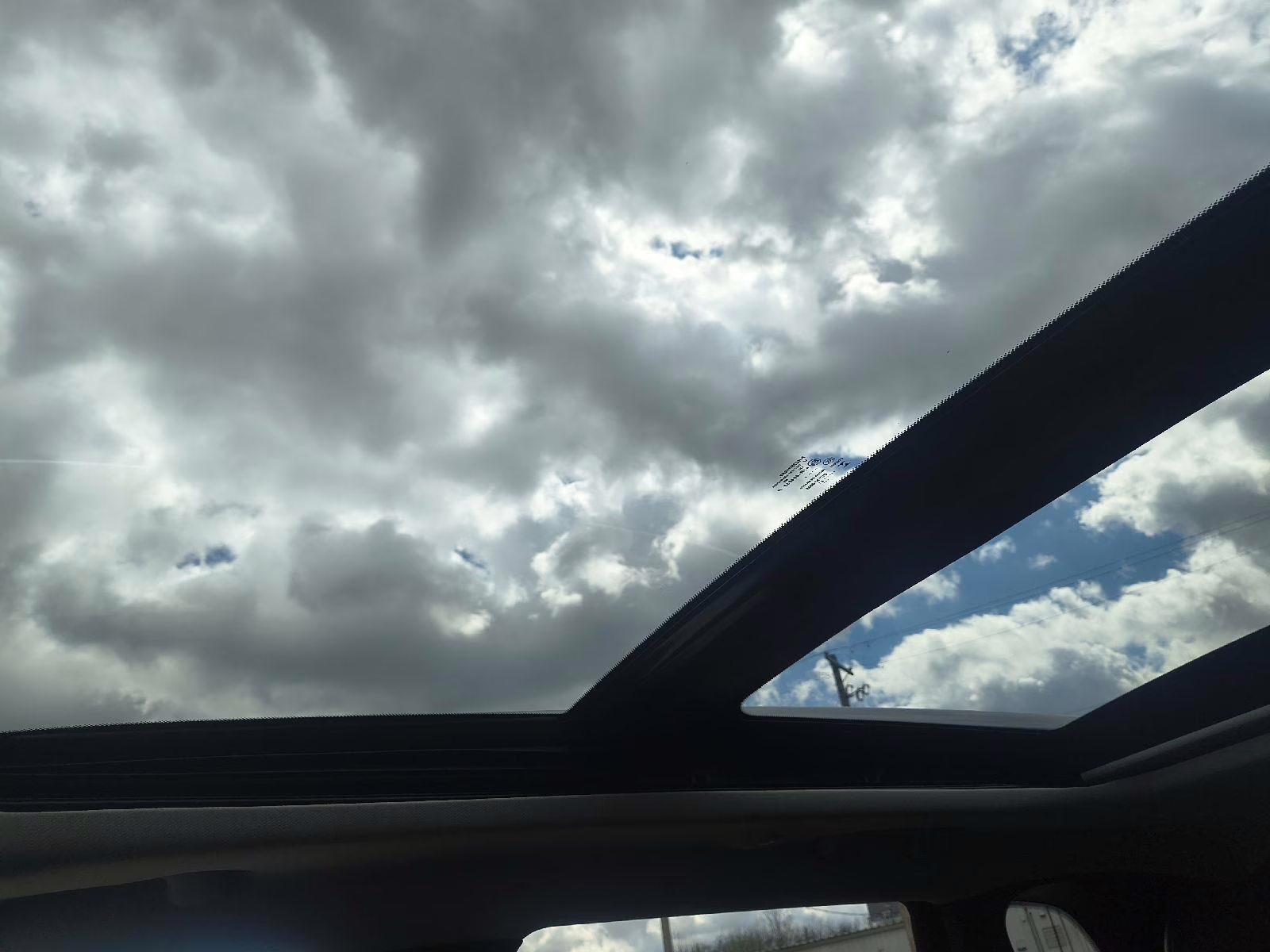 2021 Bright White Clearcoat Jeep Cherokee Limited 4X4 SUV