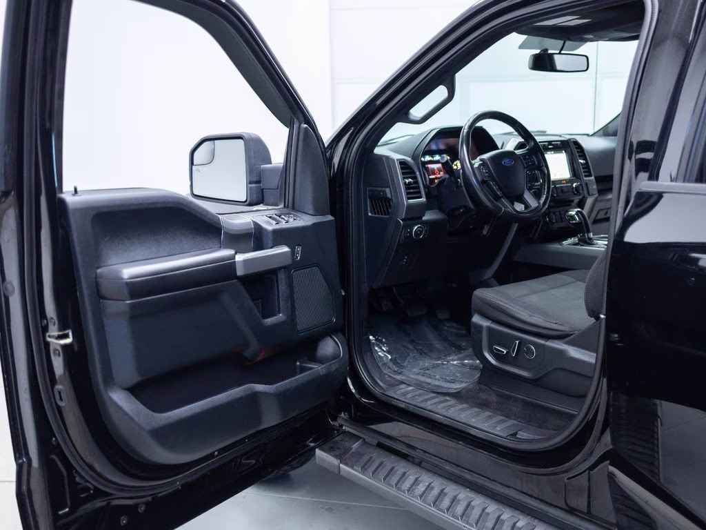 2017 Black Ford F-150 XLT 4X4 Truck