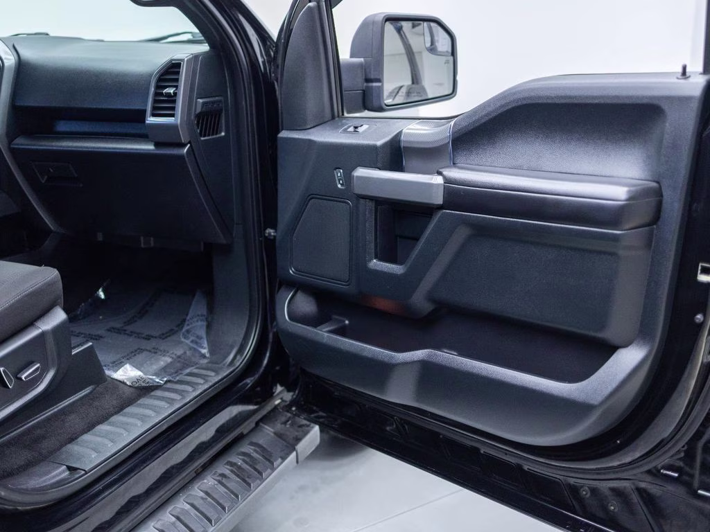 2017 Black Ford F-150 XLT 4X4 Truck