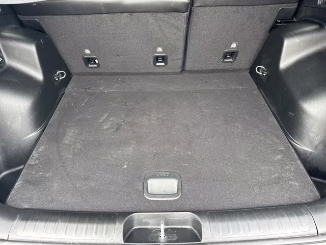 2023 Hydro Blue Pearlcoat Jeep Cherokee Altitude Lux 4X4 SUV