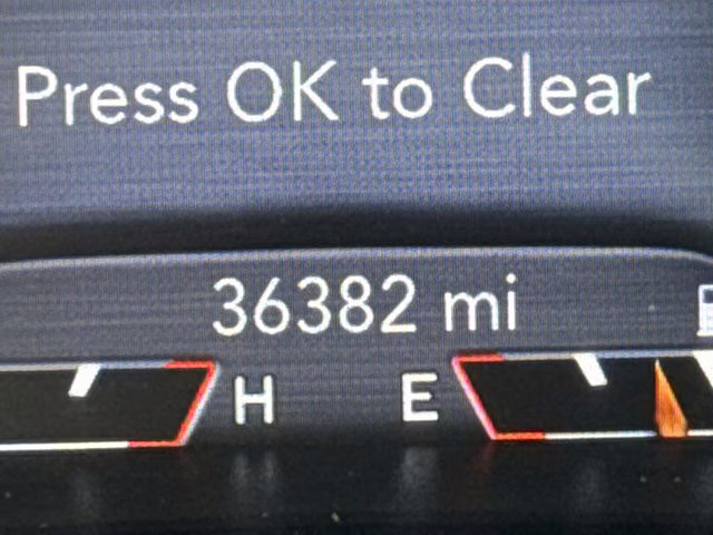 2023 Hydro Blue Pearlcoat Jeep Cherokee Altitude Lux 4X4 SUV