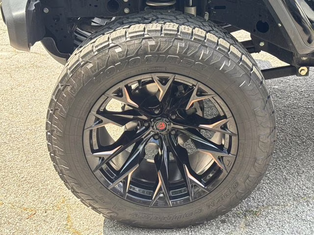 2023 Black Clearcoat Jeep Gladiator Willys 4X4 Truck