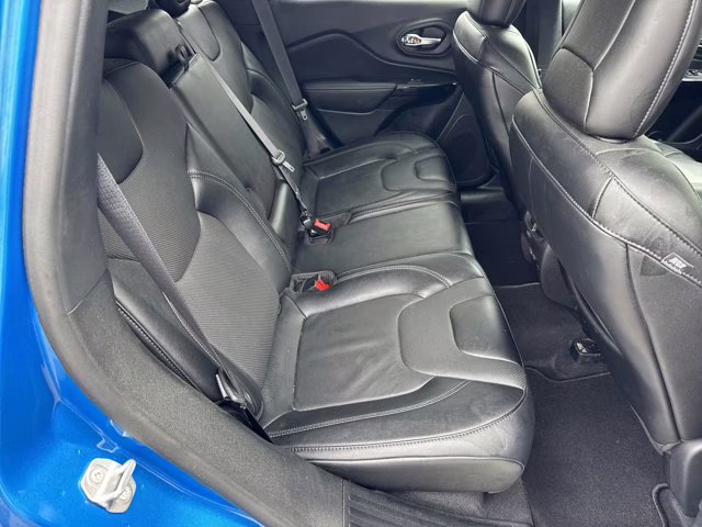 2023 Hydro Blue Pearlcoat Jeep Cherokee Altitude Lux 4X4 SUV