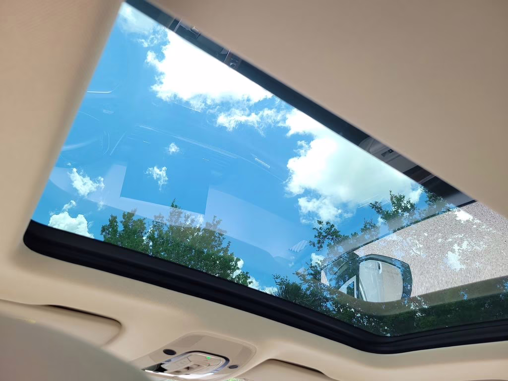 2021 Glacier White Metallic Audi Q5 Premium AWD SUV