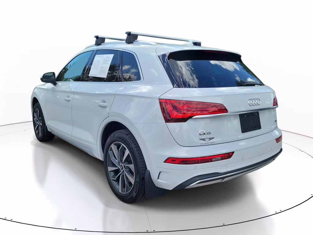 2021 Glacier White Metallic Audi Q5 Premium AWD SUV